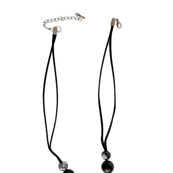 Silver-tone Leather and Beads Pendant Necklace and Earrings Set - Picture 10 of 15